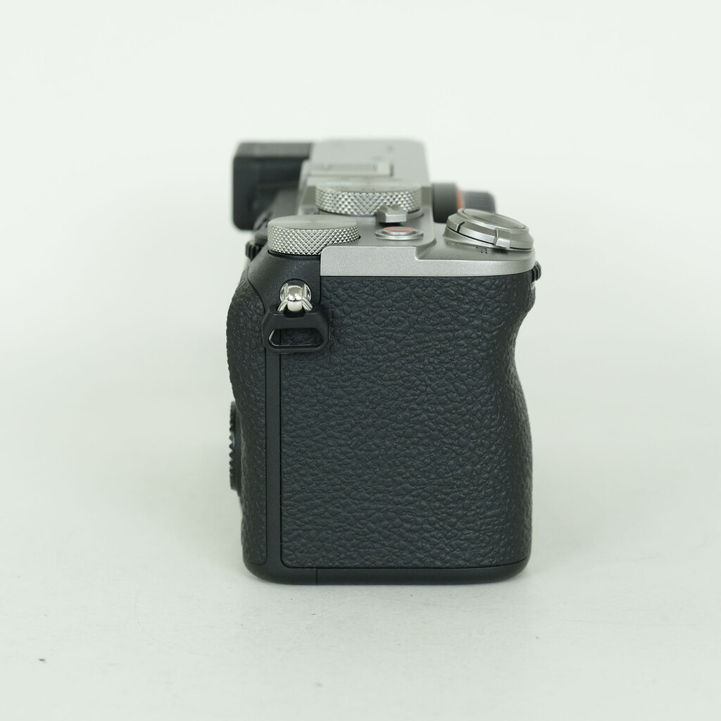 SONY α7C II(ILCE-7CM2) SONY α7C II(ILCE-7CM2)