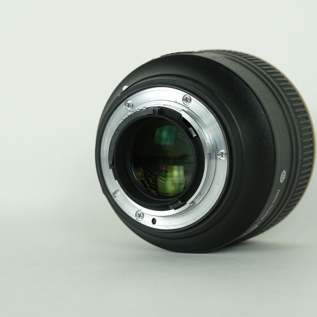 Nikon AF-S NIKKOR 58mm f/1.4Gの出品 | ONE SCENE（ワンシーン）