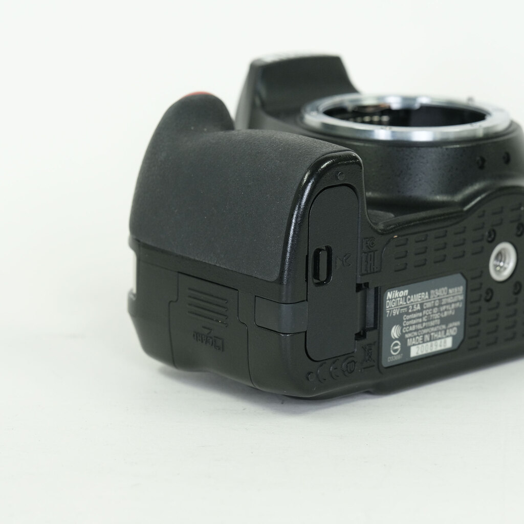 Nikon D3400