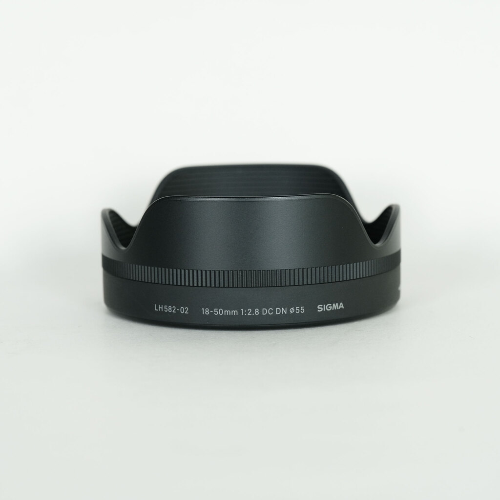 SIGMA 18-50mm F2.8 DC DN｜Contemporary [ライカL用]