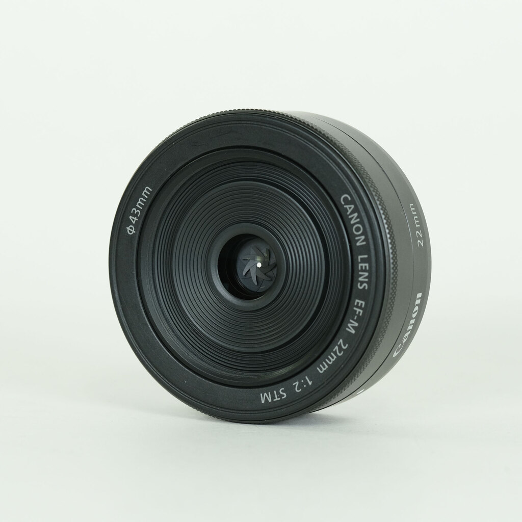 Canon EF-M22mm F2 STM