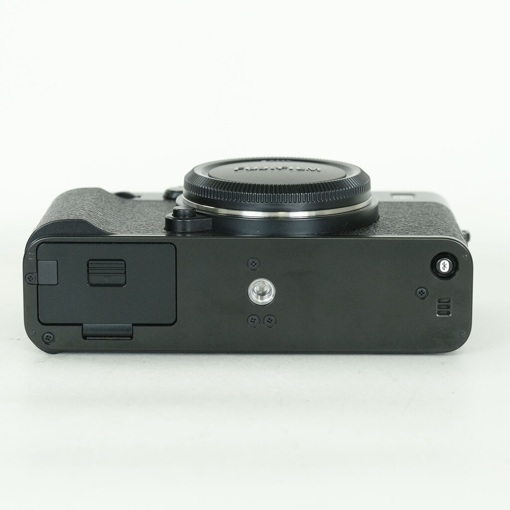 FUJIFILM X-E5