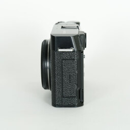 FUJIFILM X-E4 FUJIFILM X-E4