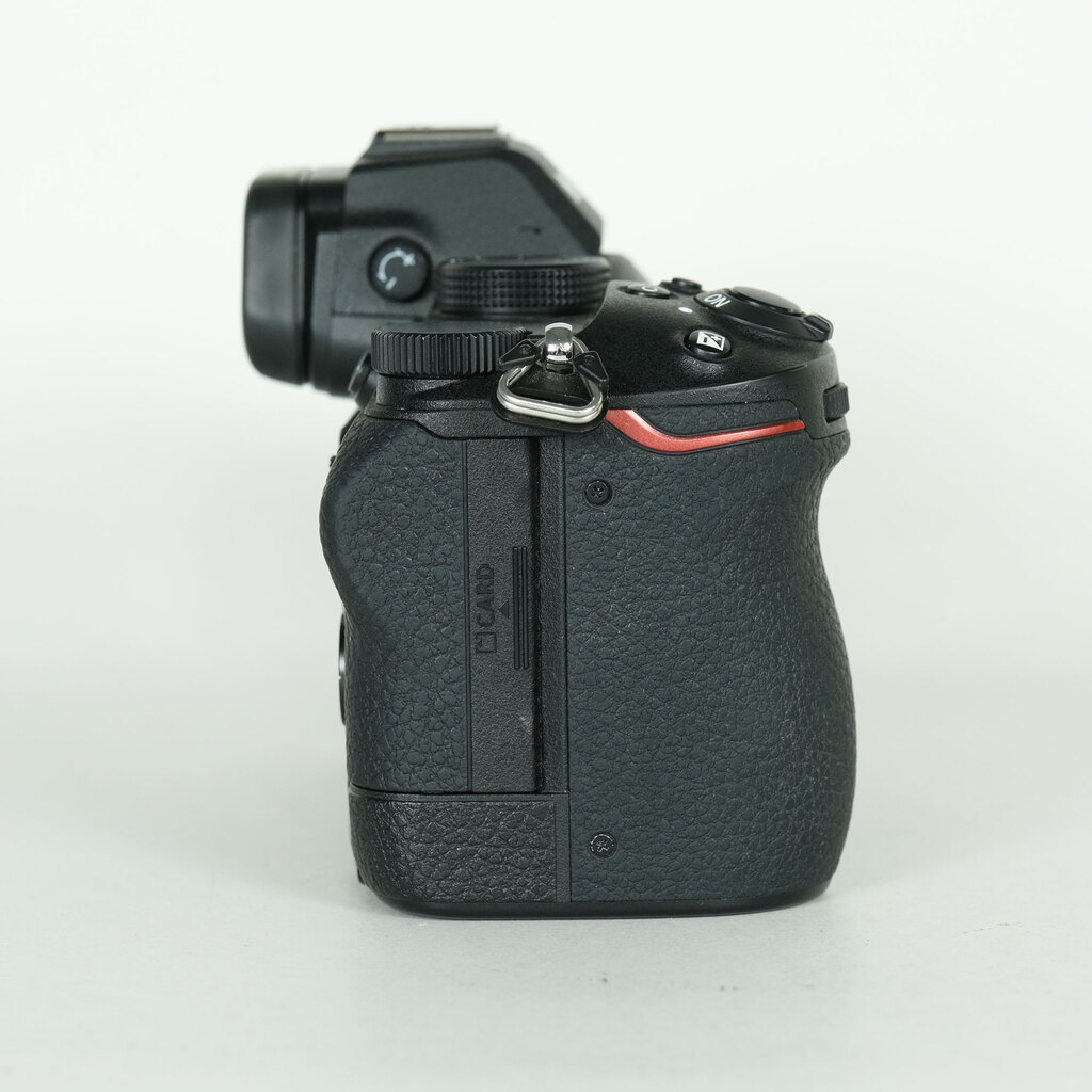 Nikon Z5の出品 | ONE SCENE（ワンシーン）