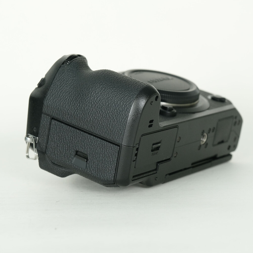FUJIFILM X-H1