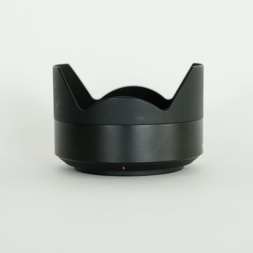 SONY Sonnar T* FE 55mm F1.8 ZA SEL55F18Z SONY Sonnar T* FE 55mm F1.8 ZA SEL55F18Z