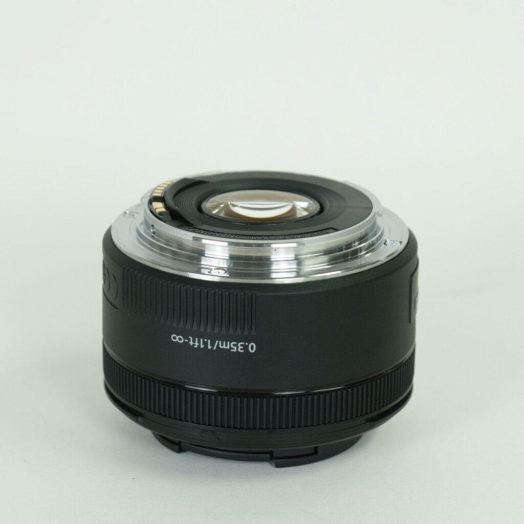 Canon EF50mm F1.8 STM Canon EF50mm F1.8 STM