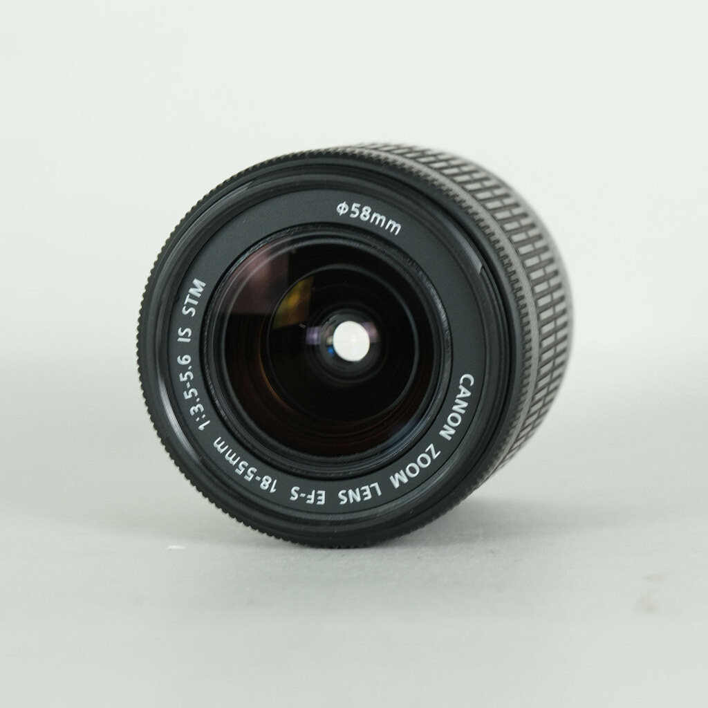 Canon EF-S18-55mm F3.5-5.6 IS STMの出品 | ONE SCENE（ワンシーン）