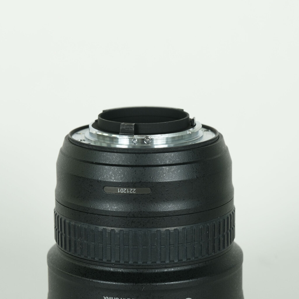 Nikon AF-S NIKKOR 18-35mm F3.5–4.5 G ED Nikon AF-S NIKKOR 18-35mm F3.5–4.5 G ED