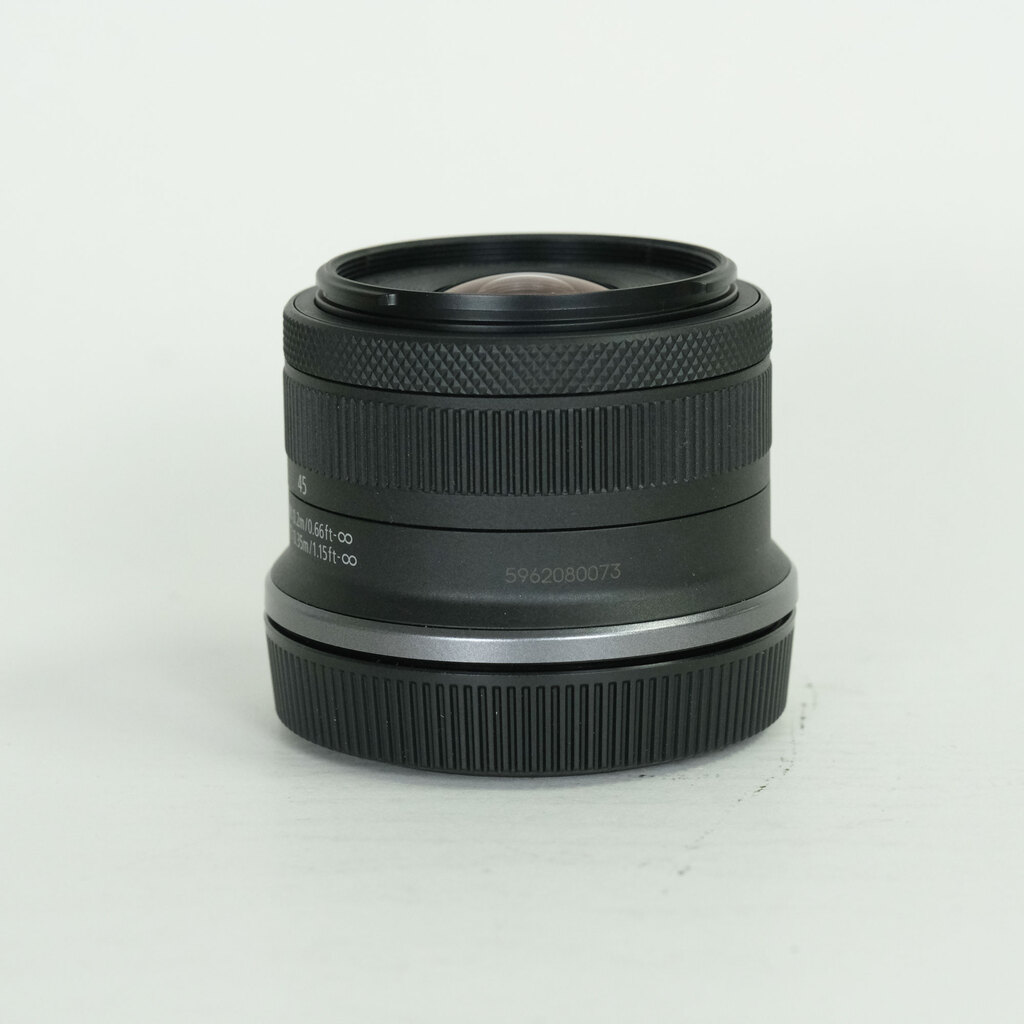 Canon RF-S 18-45mm F4.5-6.3 IS STM