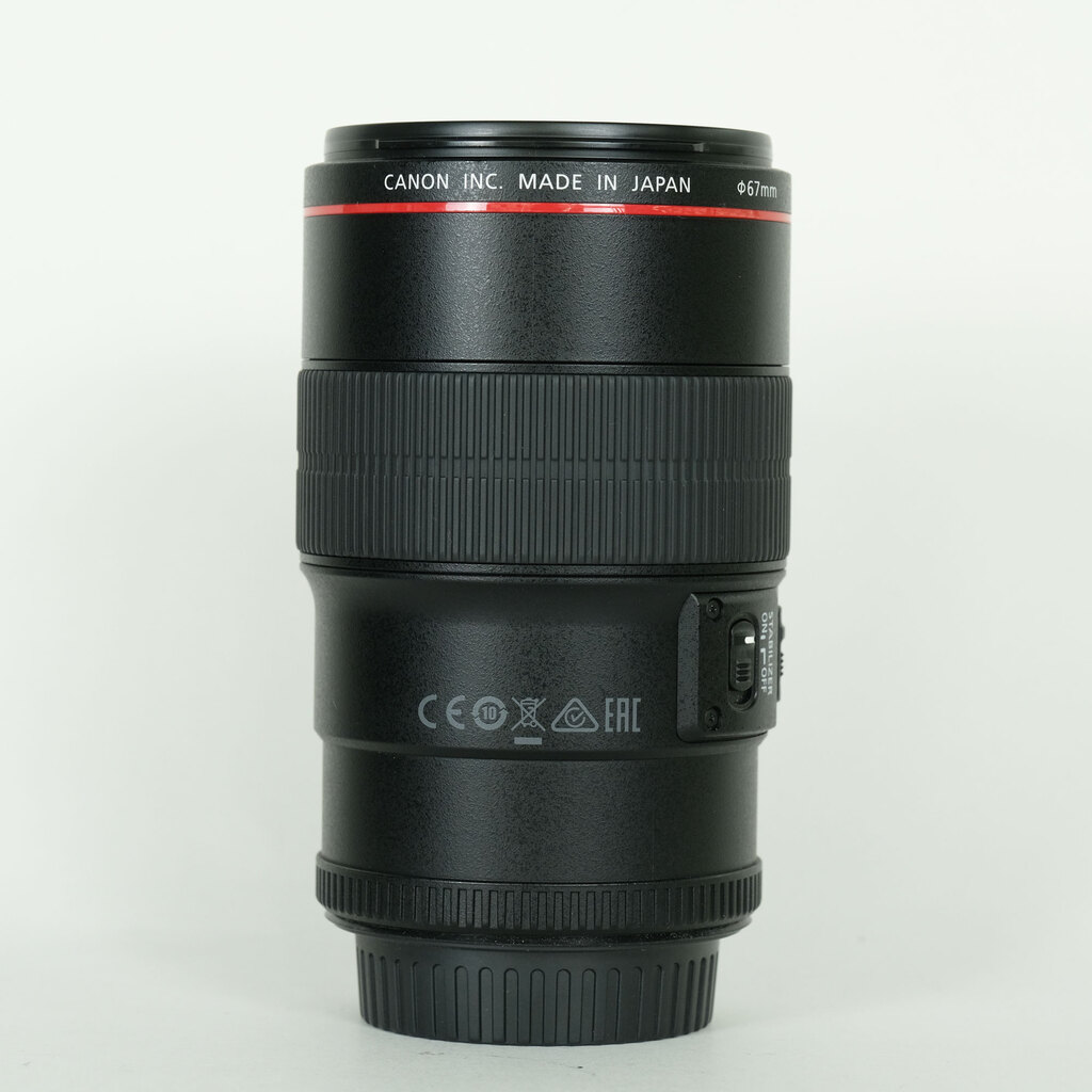 Canon EF100mm F2.8L�}�N�� IS USM