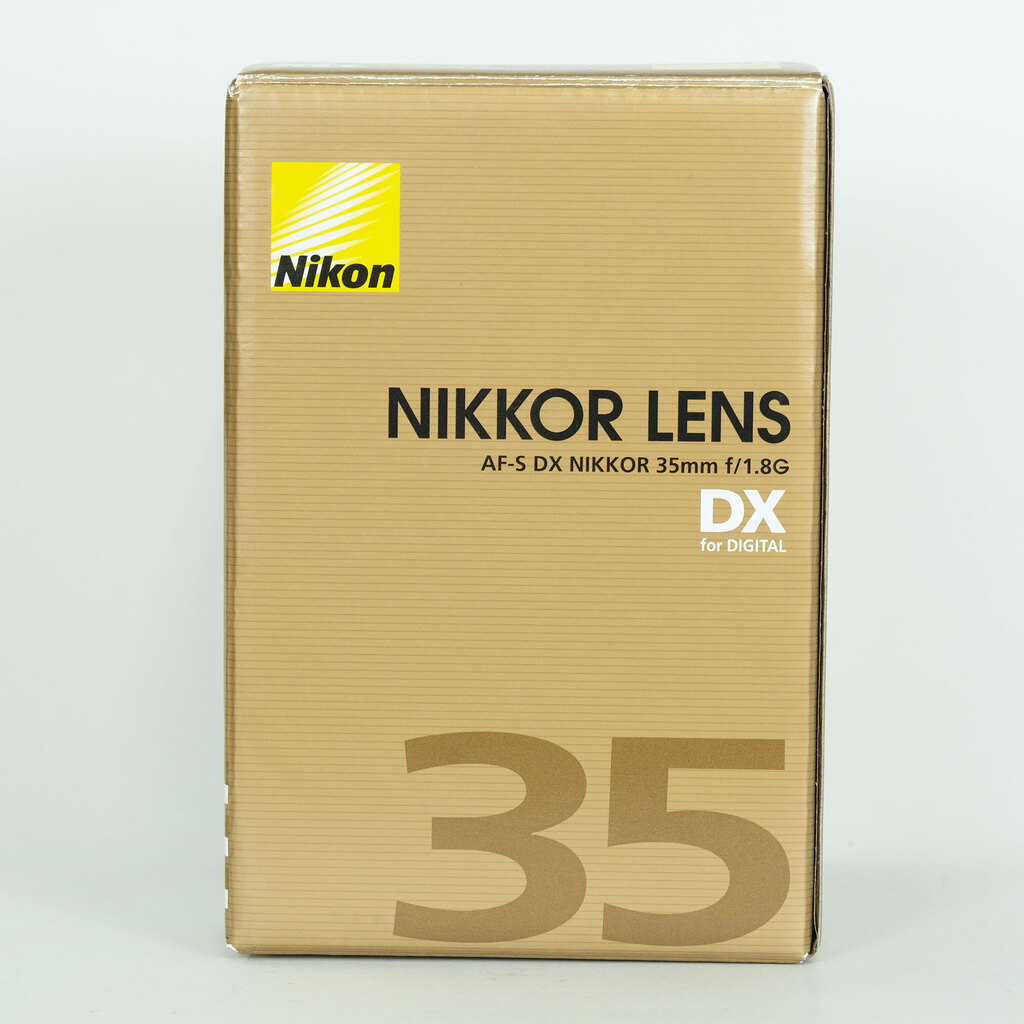 Nikon AF-S DX NIKKOR 35mm f/1.8G Nikon AF-S DX NIKKOR 35mm f/1.8G