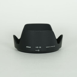 Nikon AF-S DX NIKKOR 18-300mm f/3.5-6.3G ED VR Nikon AF-S DX NIKKOR 18-300mm f/3.5-6.3G ED VR