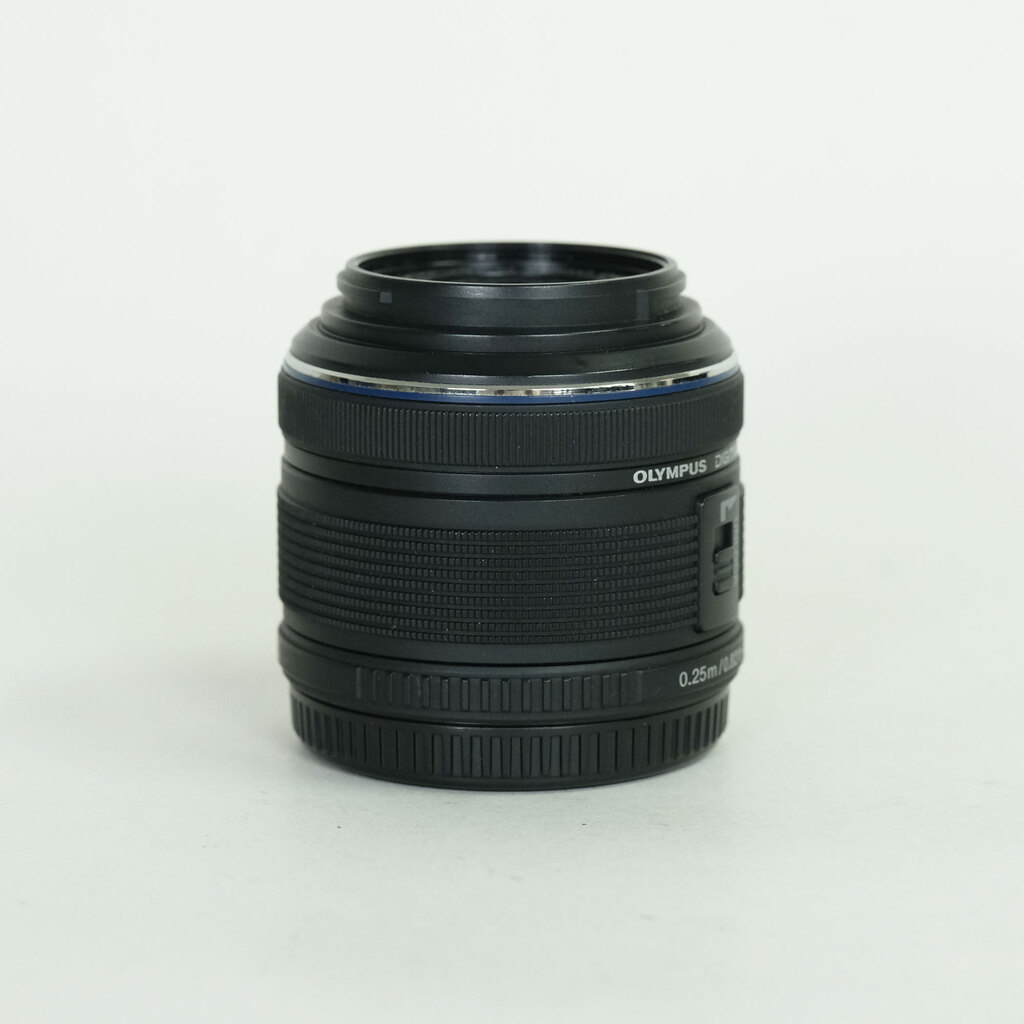 OLYMPUS M.ZUIKO DIGITAL 14-42mm F3.5-5.6IIR ブラック OLYMPUS M.ZUIKO DIGITAL 14-42mm F3.5-5.6IIR ブラック