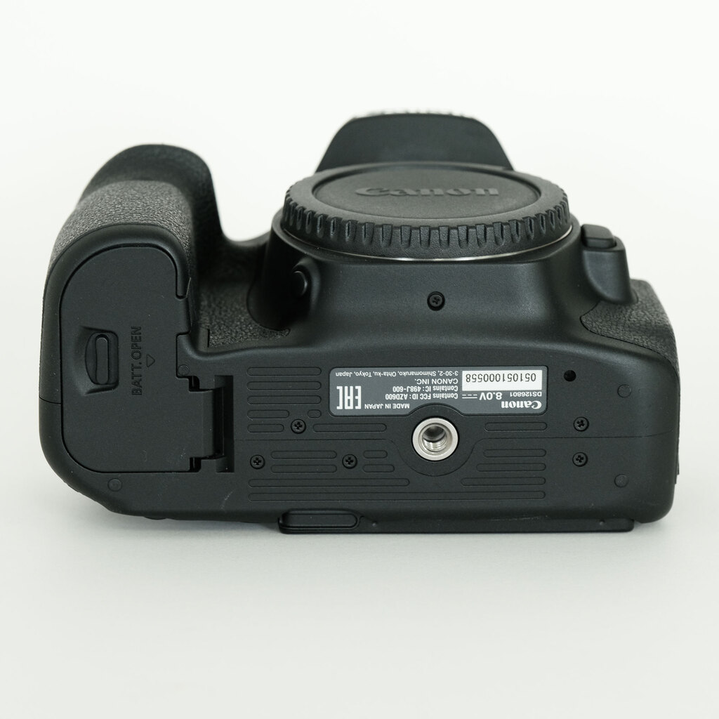 Canon EOS 90D