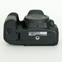 Canon EOS 90D