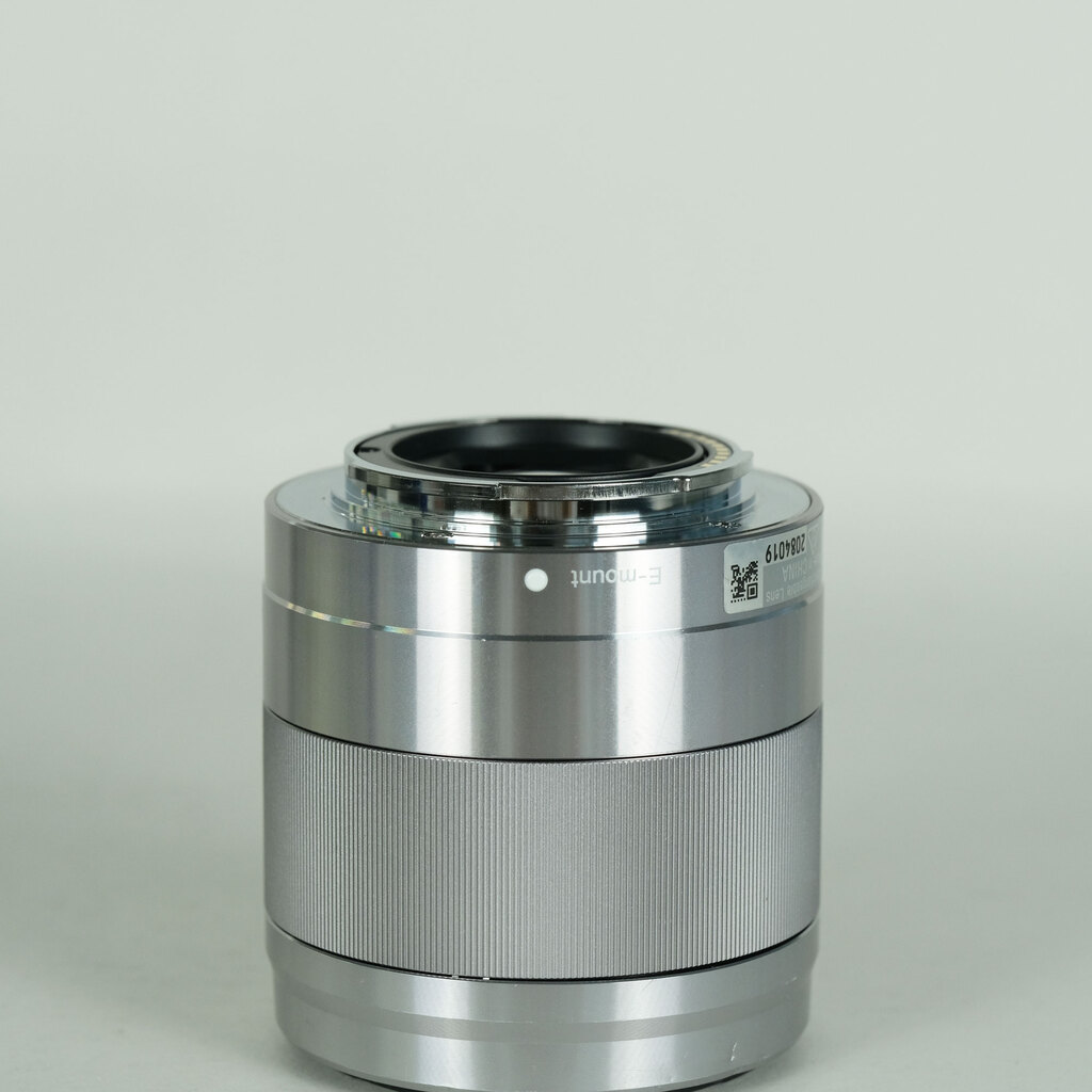 SONY E 50mm F1.8 OSS SEL50F18の出品 | ONE SCENE（ワンシーン）