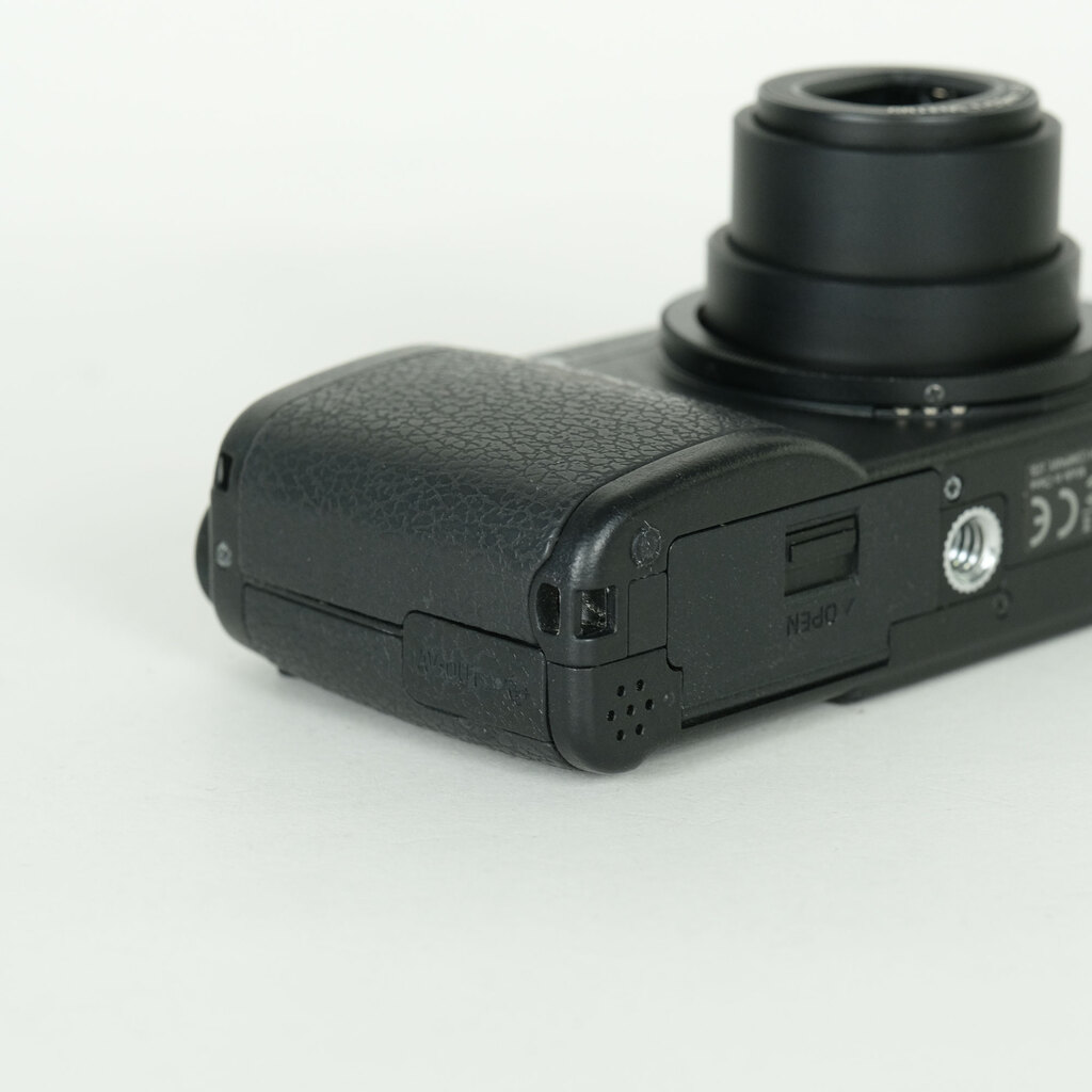 RICOH GR DIGITAL II