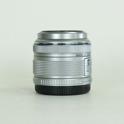 OLYMPUS M.ZUIKO DIGITAL 14-42mm F3.5-5.6IIR シルバー