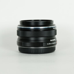 OLYMPUS M.ZUIKO DIGITAL 17mm F1.8