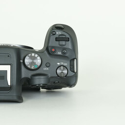 Canon EOS R7 Canon EOS R7