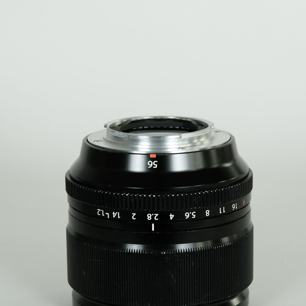 FUJIFILM XF56mmF1.2 R