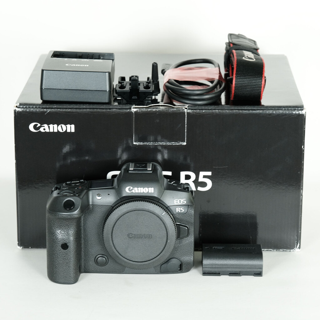 Canon EOS R5