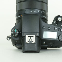 SONY Cyber-shot DSC-RX10M4