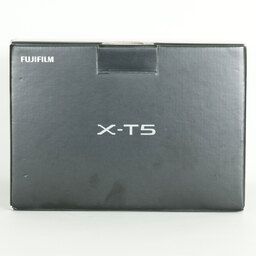 FUJIFILM X-T5