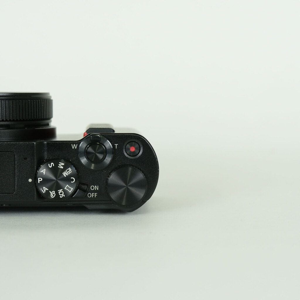 Panasonic LUMIX DC-TX2 ブラック