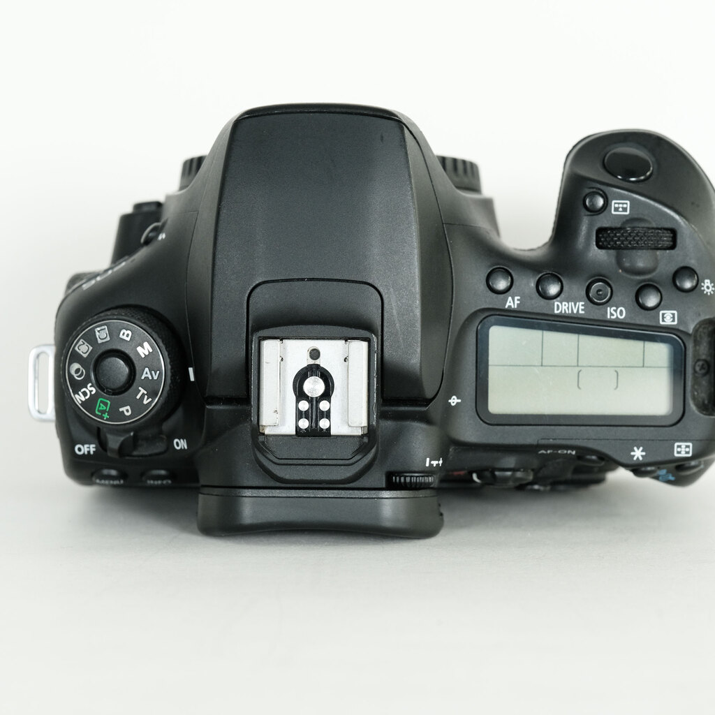 Canon EOS 90D