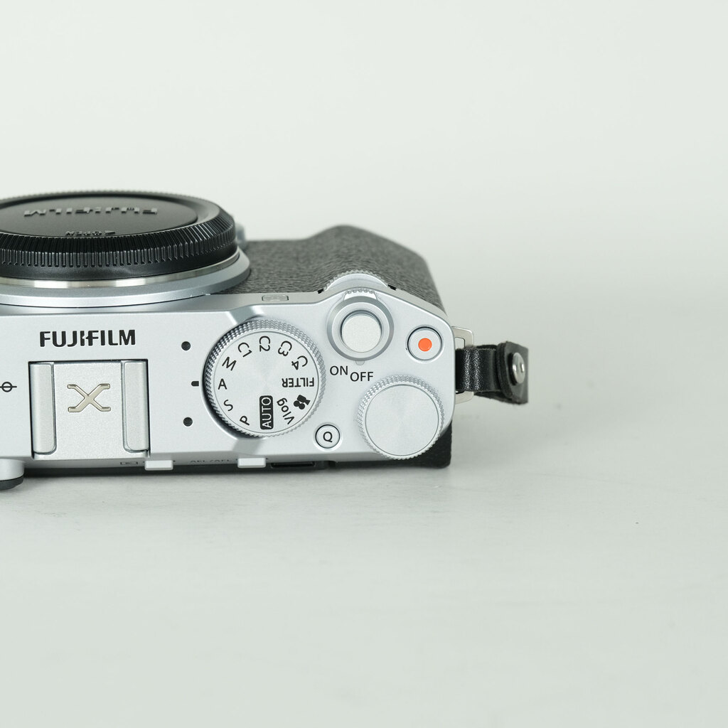 FUJIFILM X-M5 FUJIFILM X-M5