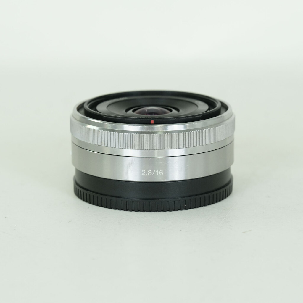 SONY E 16mm F2.8 SEL16F28