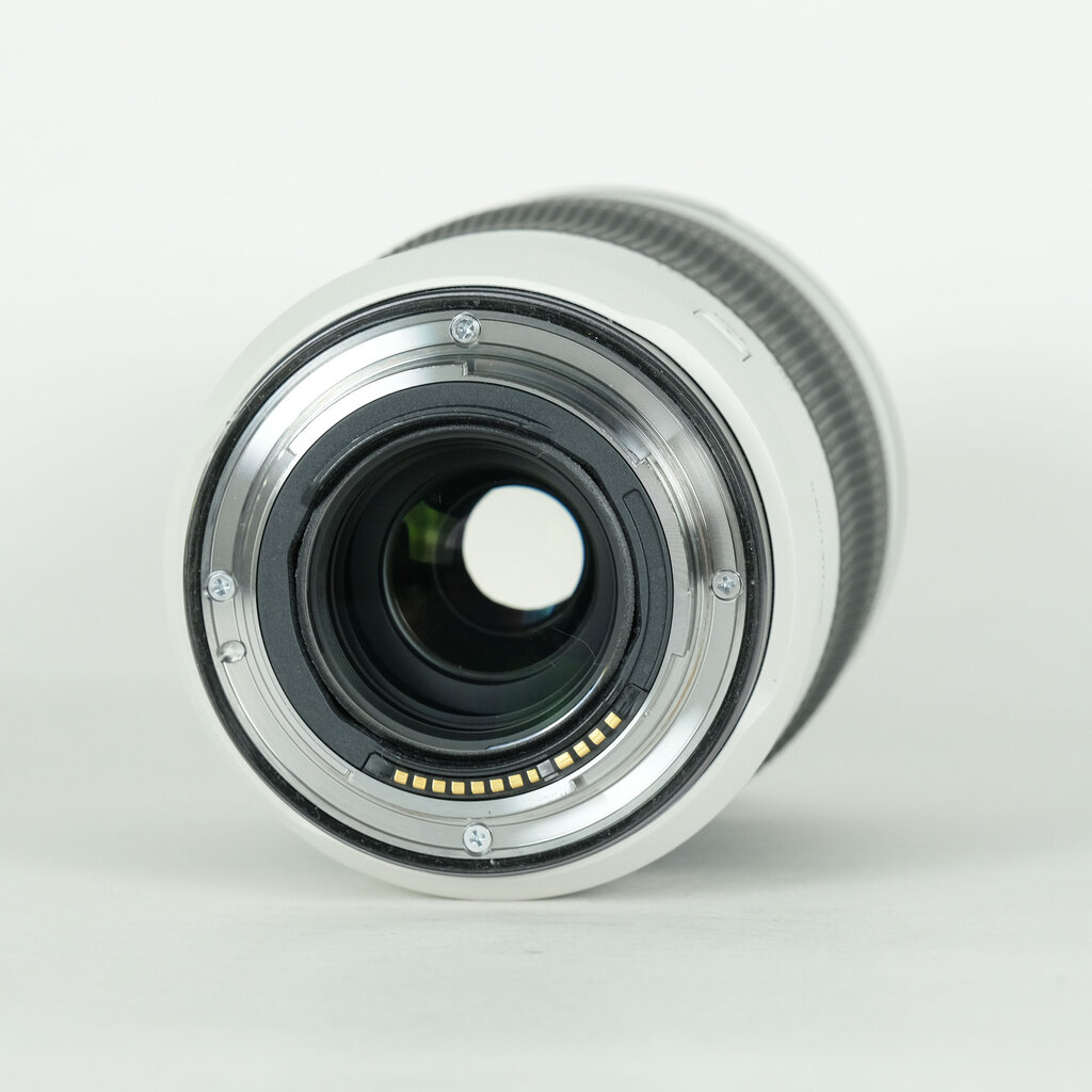 Canon RF70-200mm F4 L IS USMの出品 | ONE SCENE（ワンシーン）