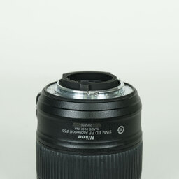 Nikon AF-S NIKKOR 35mm f/1.8G ED Nikon AF-S NIKKOR 35mm f/1.8G ED