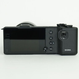 SIGMA dp3 Quattro