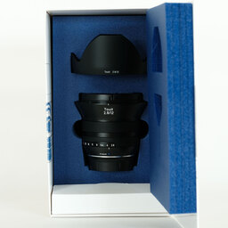 Carl Zeiss Touit 2.8/12 [フジフイルムX用]