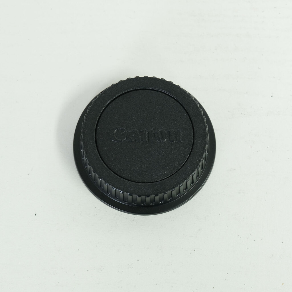 Canon EF-S18-55mm F4-5.6 IS STM