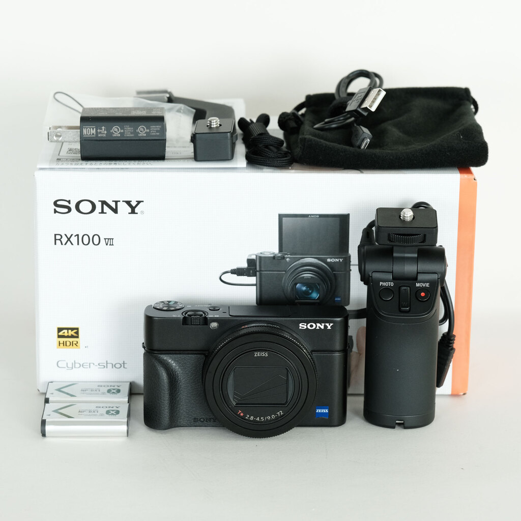 SONY Cyber-shot DSC-RX100M7G シューティンググリップキットの出品