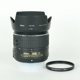 Nikon AF-S DX NIKKOR 18-55mm f3.5-5.6G VR II Nikon AF-S DX NIKKOR 18-55mm f3.5-5.6G VR II