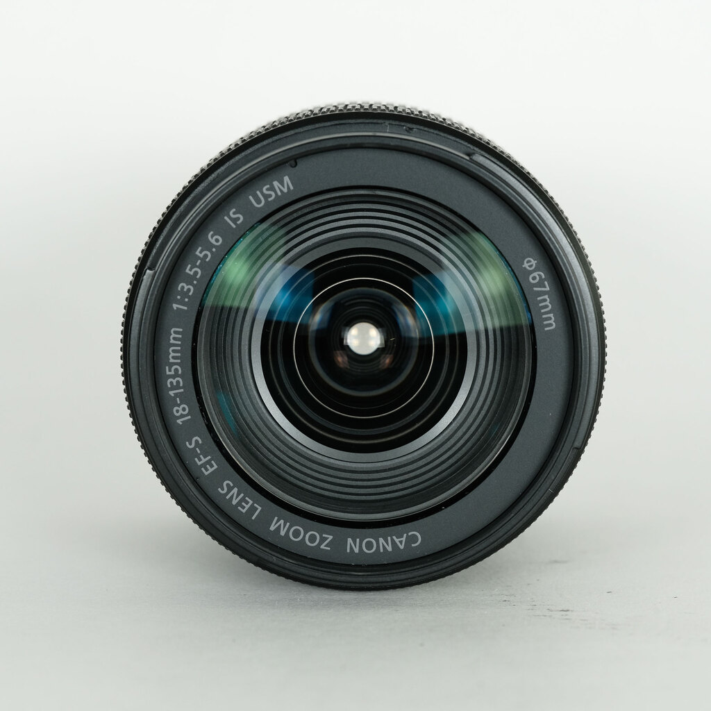 Canon EF-S18-135mm F3.5-5.6 IS USM