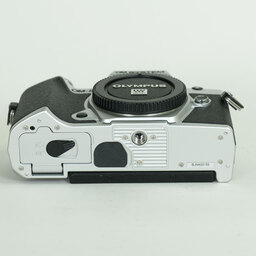 OM SYSTEM OM-5