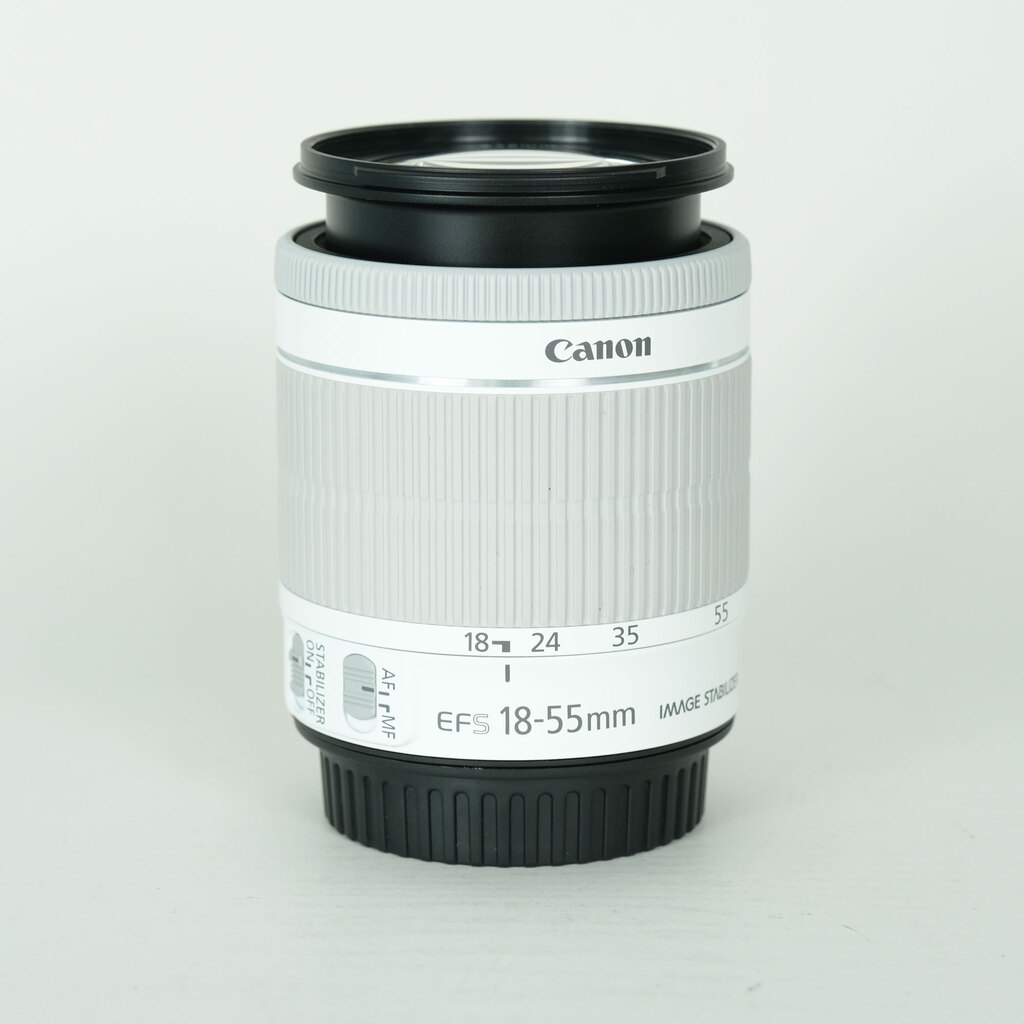 Canon EF-S18-55mm F3.5-5.6 IS STM ホワイトの出品 | ONE SCENE（ワン
