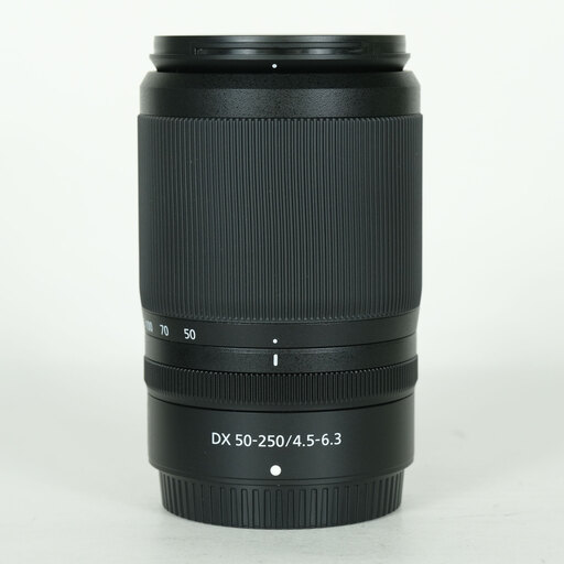 Nikon NIKKOR Z DX 50-250mm f/4.5-6.3 VR Nikon NIKKOR Z DX 50-250mm f/4.5-6.3 VR