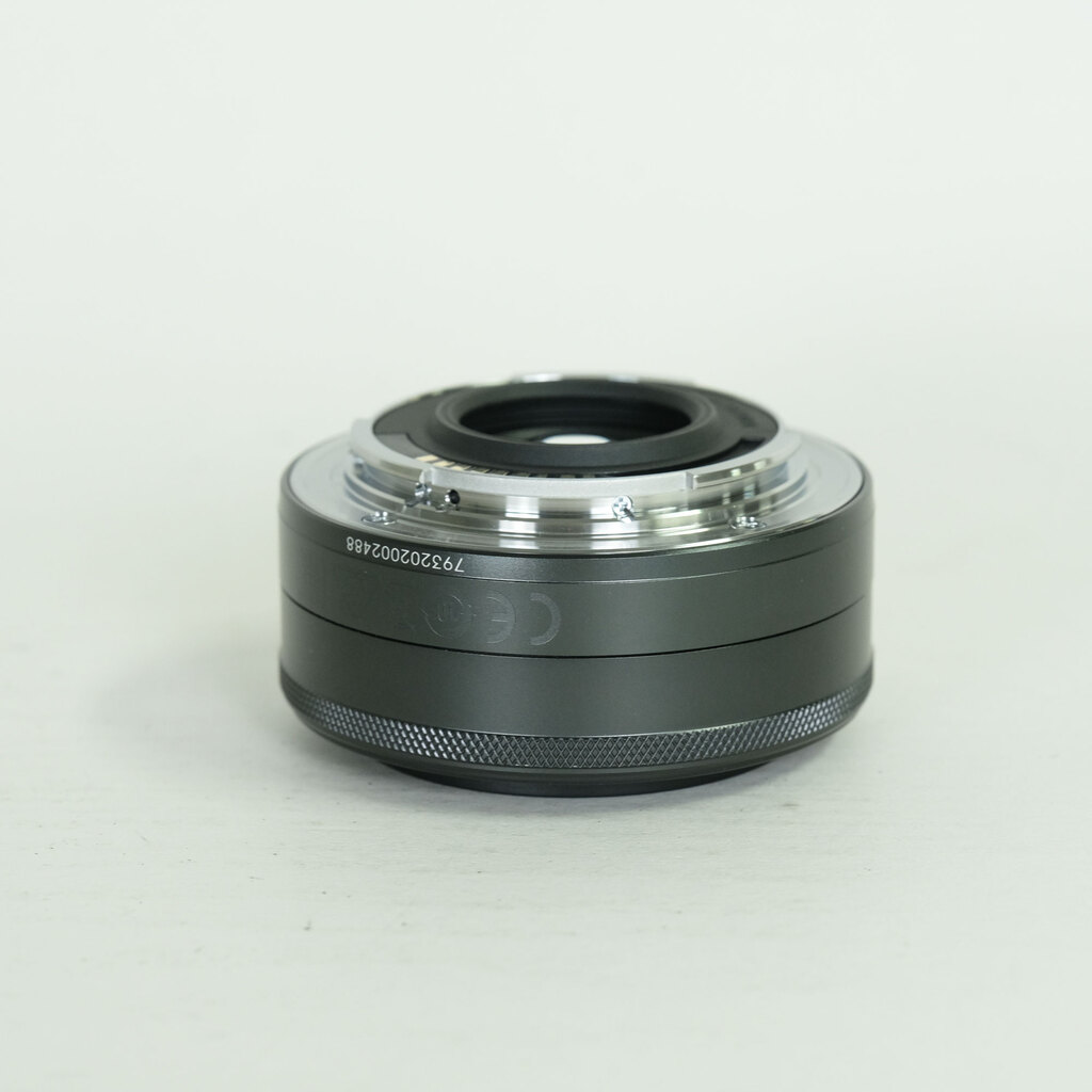 Canon EF-M22mm F2 STM