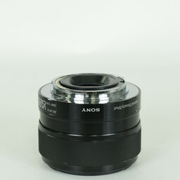 SONY E 35mm F1.8 OSS SEL35F18