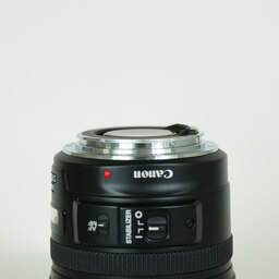 Canon EF28-135mm F3.5-5.6 IS USM