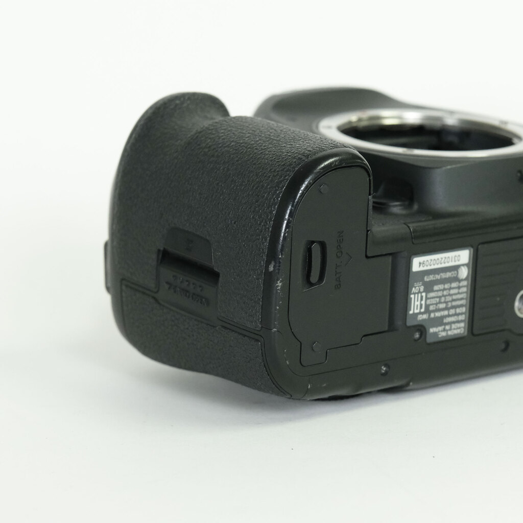 Canon EOS 5D Mark IV Canon EOS 5D Mark IV