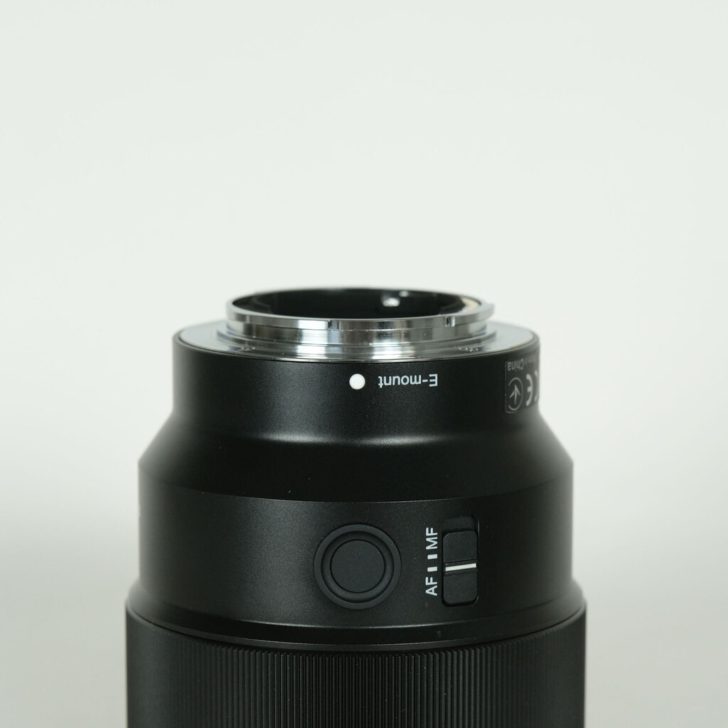 SONY FE 85mm F1.8 SEL85F18