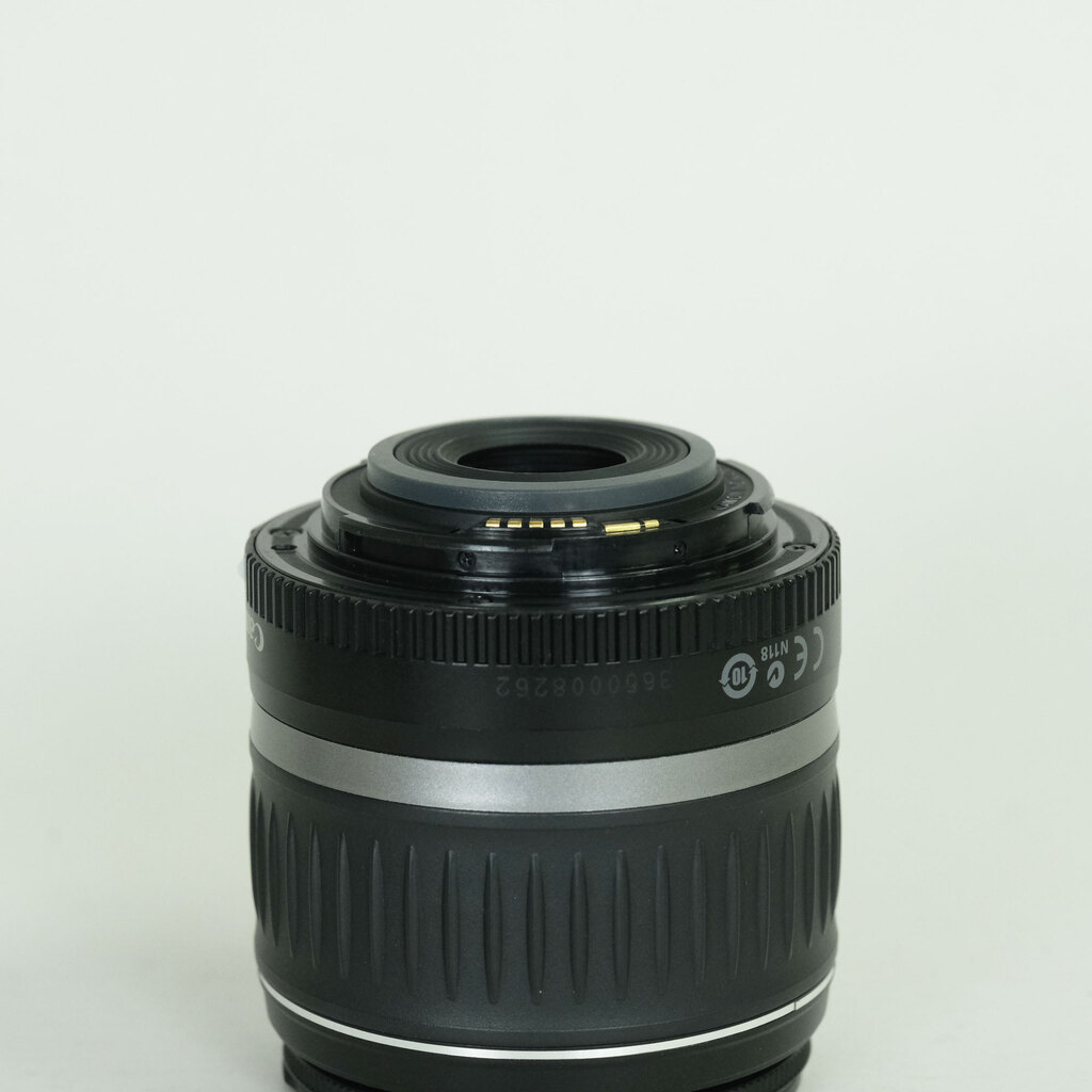 Canon EF-S 18-55mm F3.5-5.6 II USM